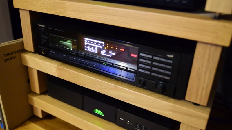 Technics SV-D1100 DAT